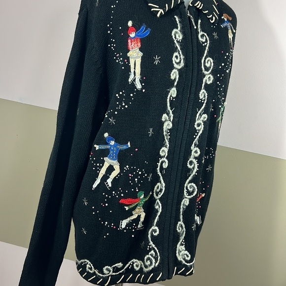 Vintage Erika Black Embroidered Beaded Winter Snow Ice Skater Cardigan Full Zip - Picture 4 of 10
